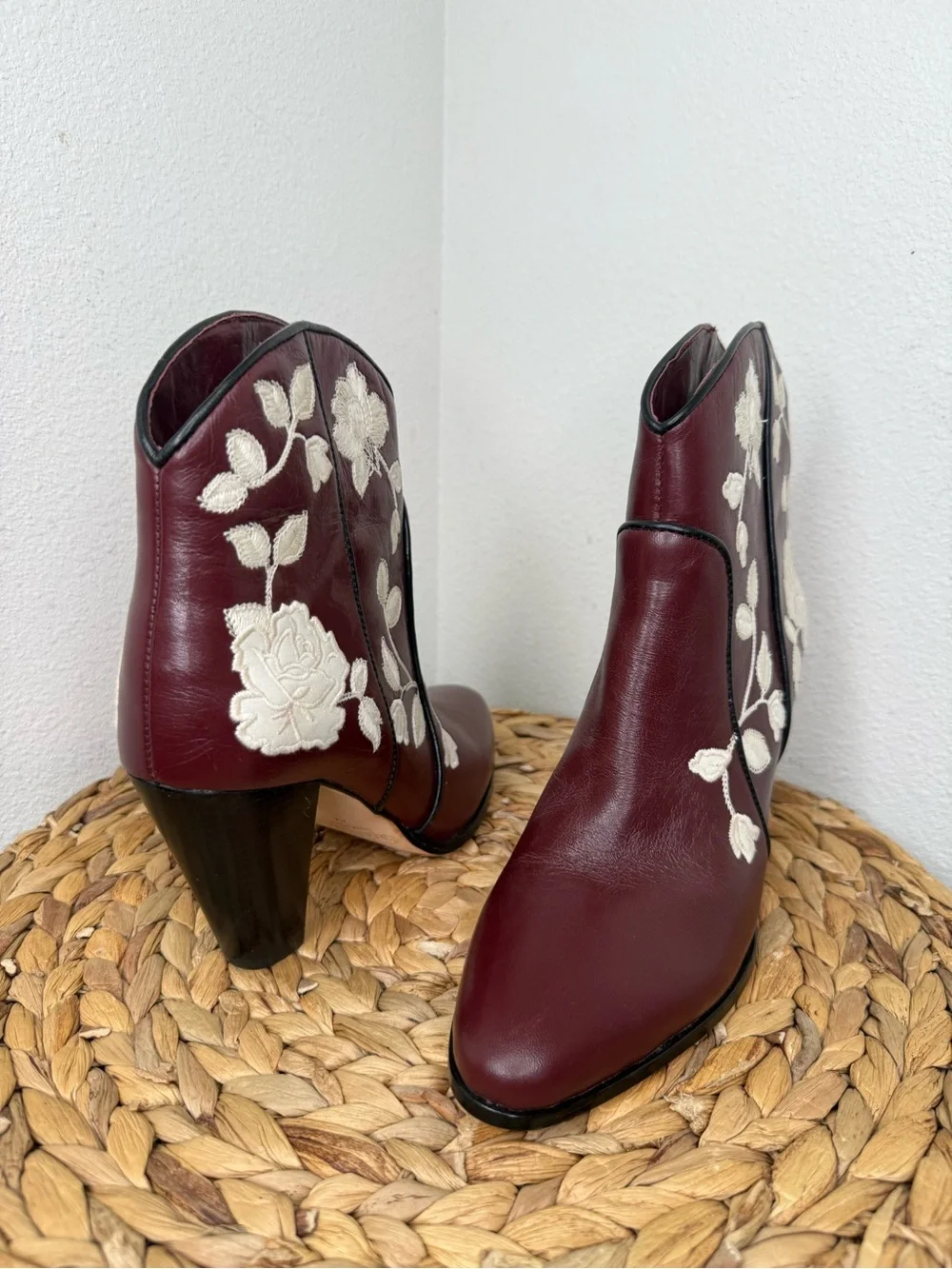 KATE SPADE NEW YORK Boot Dalton Boots Burgundy Leather White Floral Embroidery